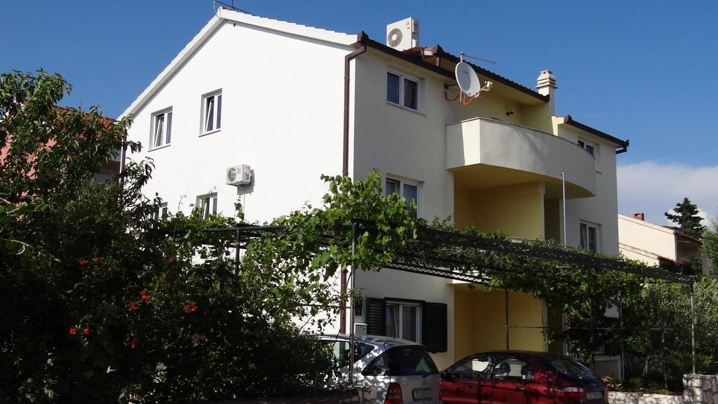 Apartments Milka Трогир Экстерьер фото